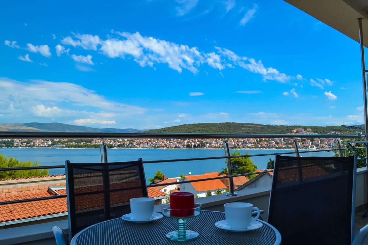 Apartments Oklopcic Трогир Екстериор снимка